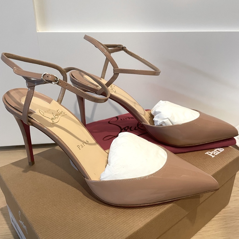 BRAND NEW LOUBOUTIN RIVIERINA 85 NUDE HEELS